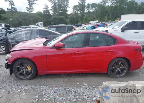 2018 Alfa Romeo Giulia Ti Sport Awd z USA, uszkodzony, nr VIN ZARFAEEN2J7566698